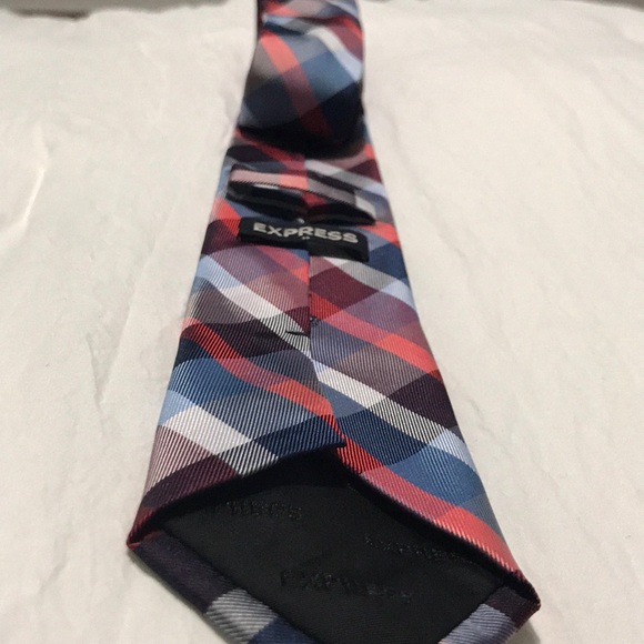 Express Formal Tie - Picture 2 of 4